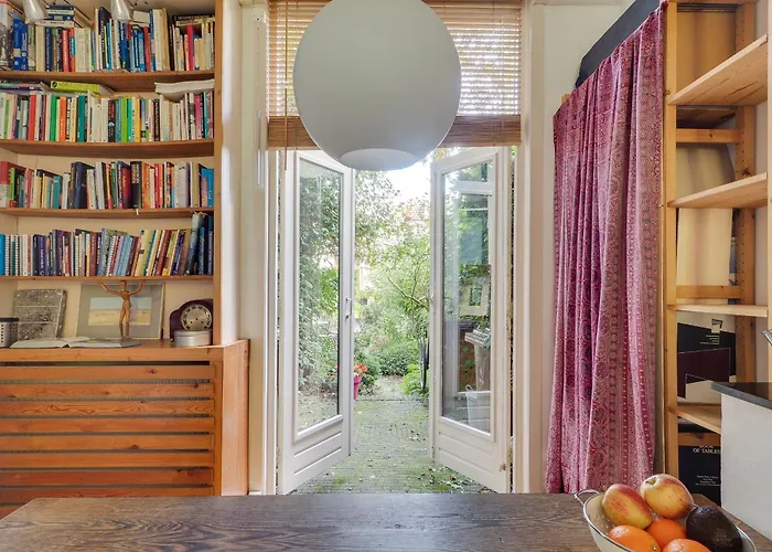Your Space In Utrecht, Private Room With All Facilities, Living Among The Locals